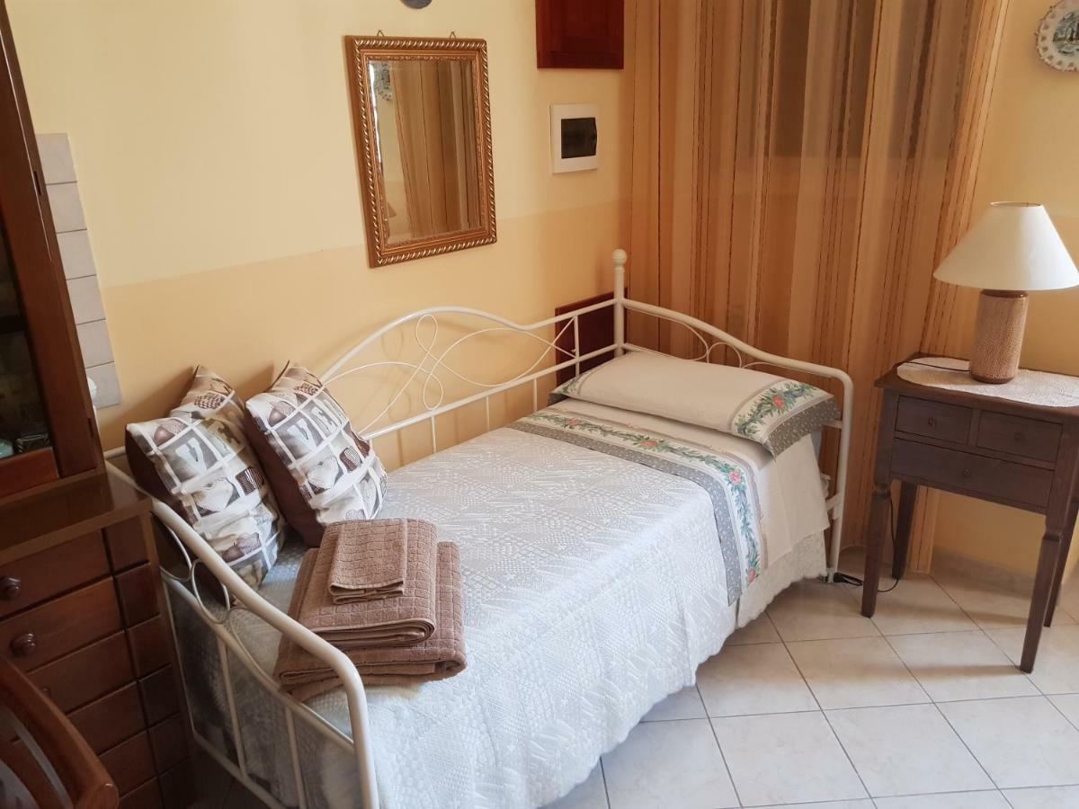 Half House Floridia Villa Luaran gambar